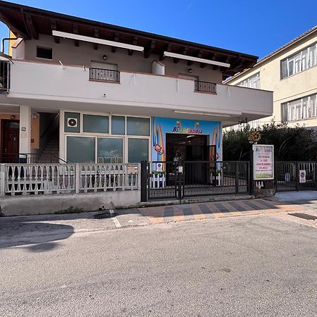 Carducci Silvi Vacanza Silvi Marina Kültér fotó